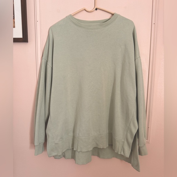 LOU & GREY FLEECEBACK SWEATSHIRT, mint green, athlesiure, pilates yoga, workout - Picture 2 of 3